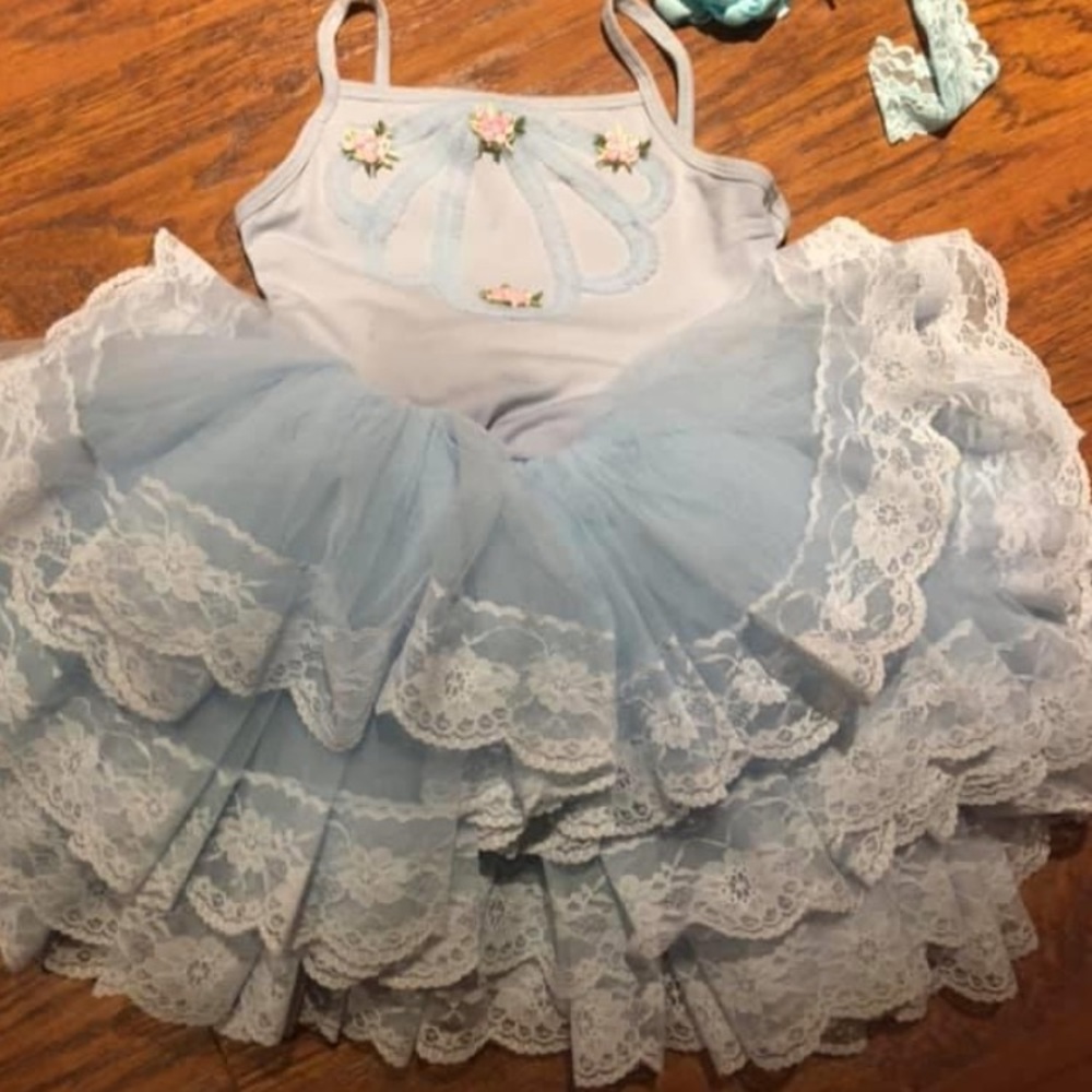 Dollcake size 7 blue tutu euc .